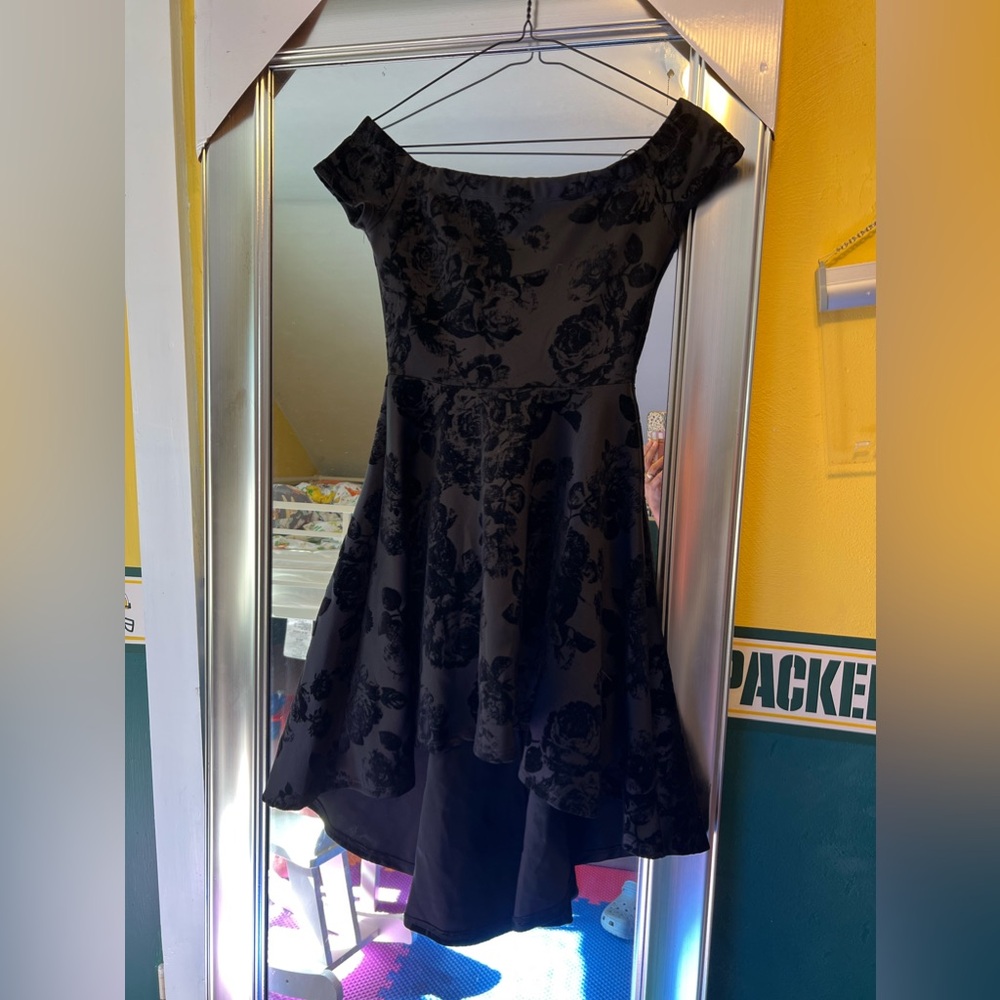 Off shoulder formal dress